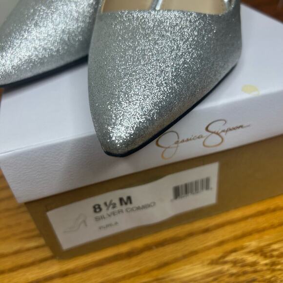 Jessica Simpson Silver Metallic Size 8.5 Pumps - Picture 4 of 7